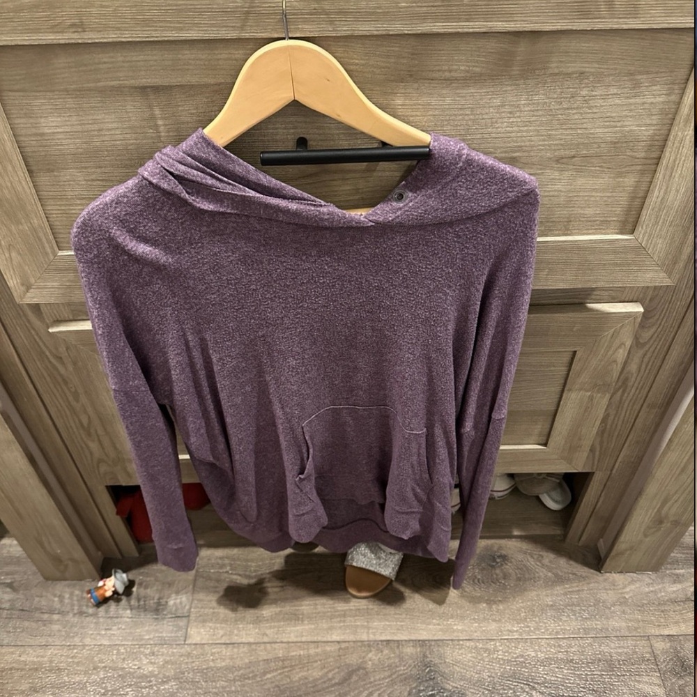 American eagle pullover